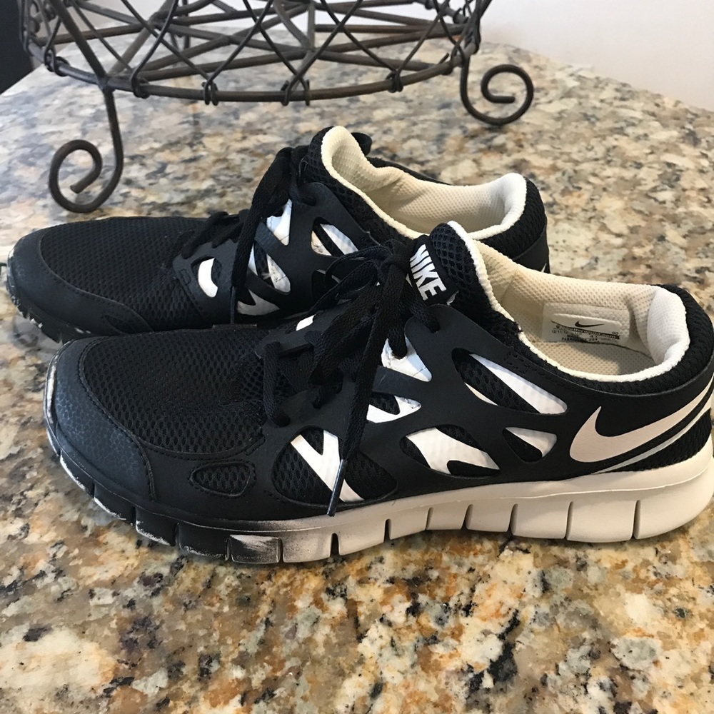 Not for Sale ~Women's 9.5 Nike Free